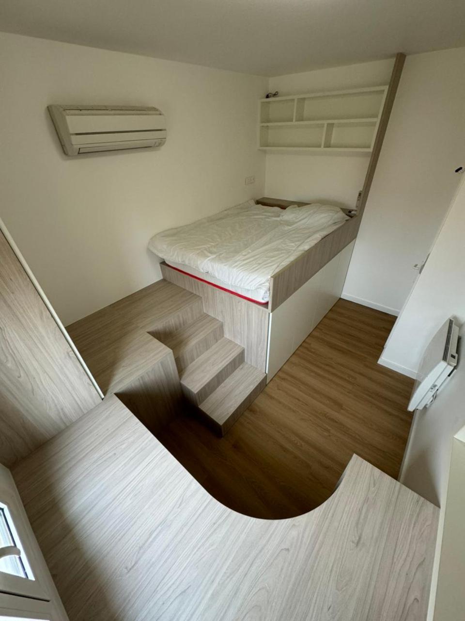 Face à la mer avec clim, wifi, parking, baignoire Le Barcarès Extérieur photo